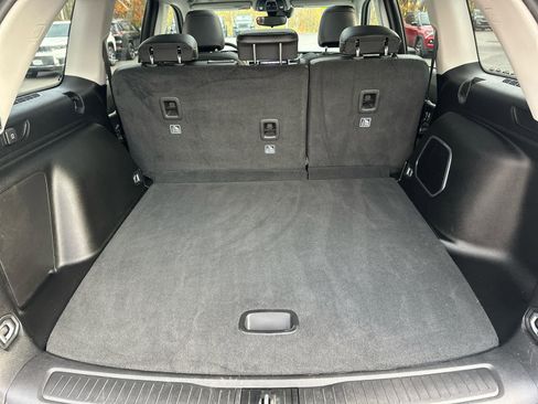 Used 2023 Jeep Grand Cherokee 4WD 4xe image 34