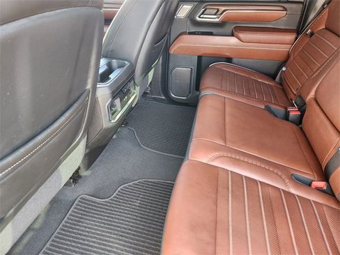 Used 2024 GMC Sierra 2500 Denali Ultimate w/ Max Trailering Package image 31