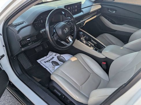 Used 2024 Honda Accord Touring image 12