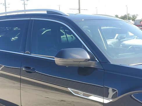 Used 2024 Volkswagen Atlas SEL Premium R-Line AWD/4WD image 10