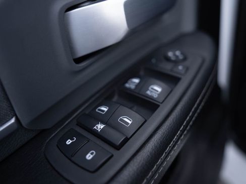 Used 2022 RAM 2500 Big Horn AWD/4WD image 17