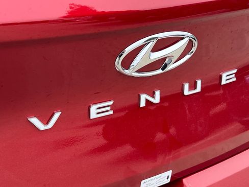 New 2026 Hyundai Venue SE image 25