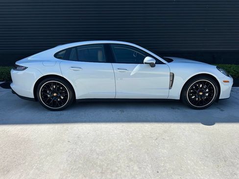 Certified 2023 Porsche Panamera RWD image 11