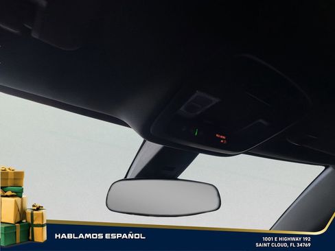 Used 2023 Chevrolet Traverse LT image 28