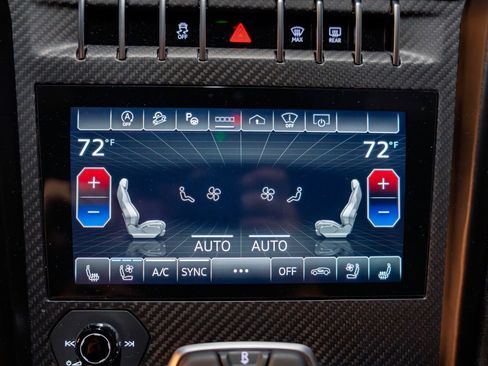 Used 2024 Lamborghini Urus Performante image 47