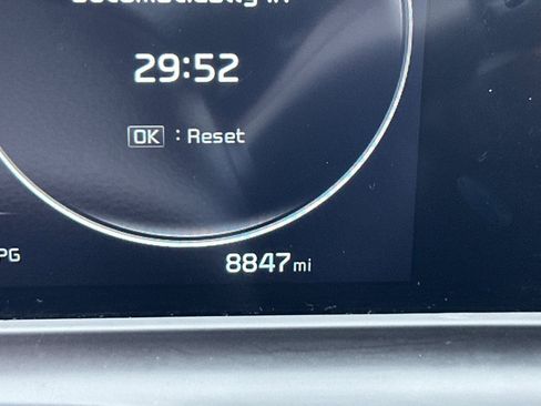 Certified 2024 Kia Seltos EX image 29