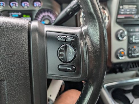 Used 2014 Ford F350 Lariat w/ Lariat Ultimate Package AWD/4WD image 21