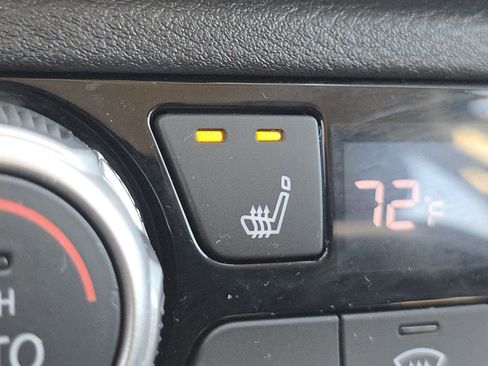 Used 2025 Nissan Versa SR w/ Trunk Package FWD image 5