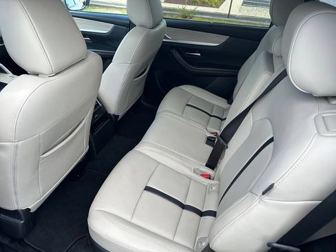 Certified 2024 MAZDA CX-90 Plug-In Hybrid w/ Preferred AWD/4WD image 15
