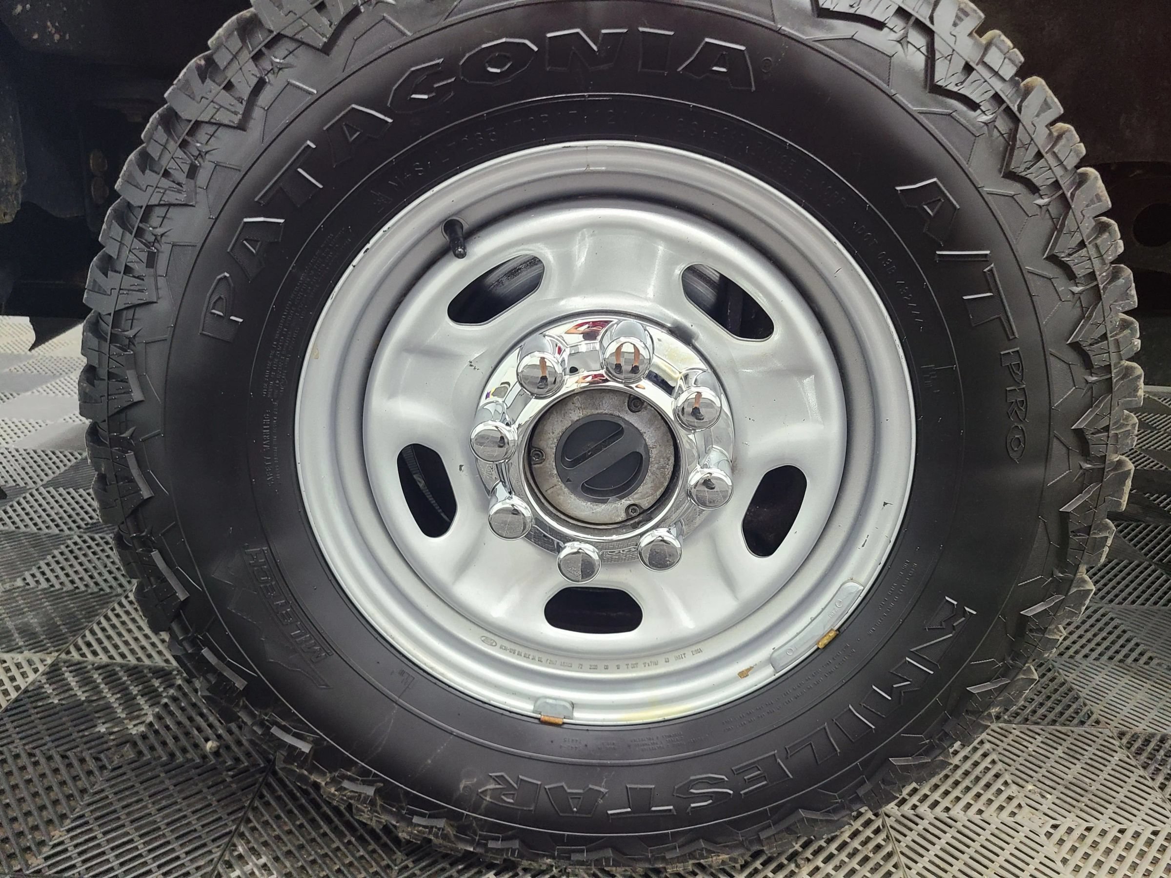 Used 2020 Ford F250 XL w/ Power Equipment Group AWD/4WD image 16