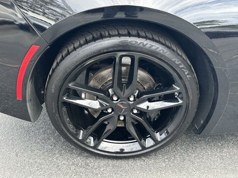 Used 2017 Chevrolet Corvette Stingray Coupe w/ Carbon Flash Badge Package image 16