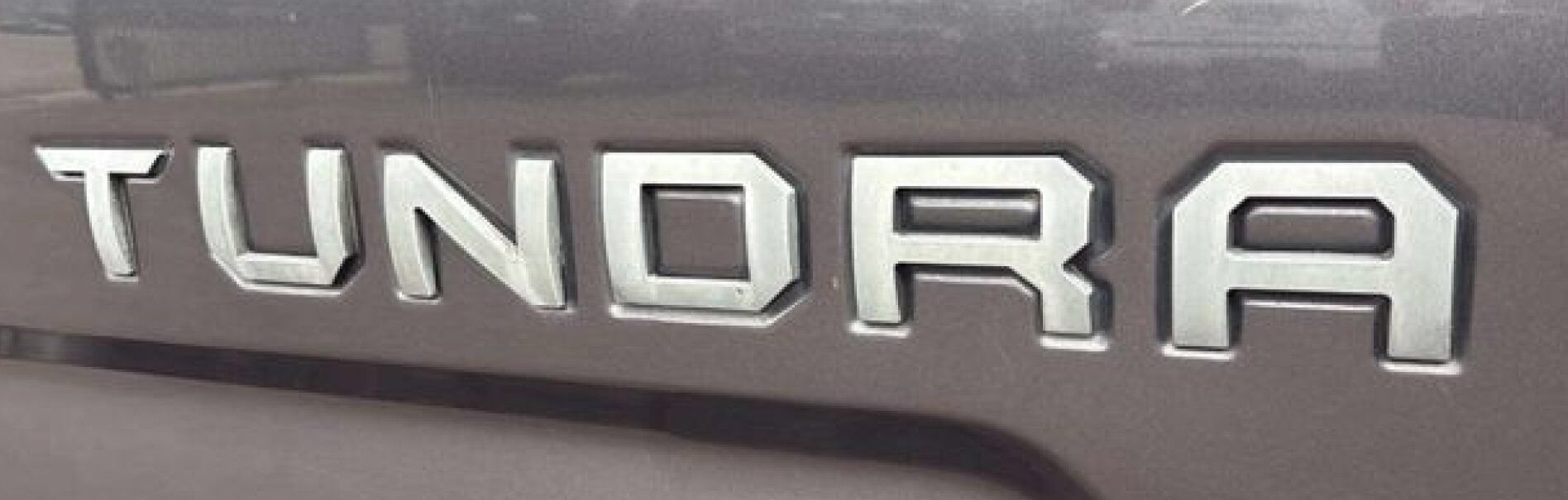 Used 2014 Toyota Tundra Limited w/ Limited Premium Package AWD/4WD image 21