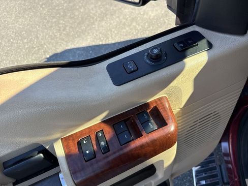 Used 2014 Ford F250 King Ranch w/ King Ranch w/Chrome Package image 12