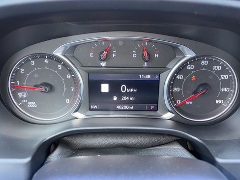 Used 2023 GMC Acadia SLE w/ Driver Convenience Package FWD image 8