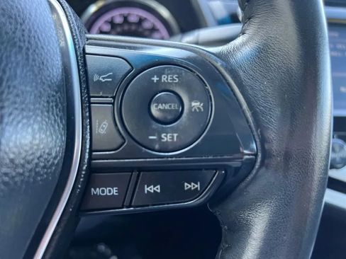 Used 2018 Toyota Camry SE w/ Convenience Package FWD image 44