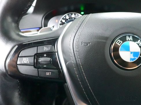 Used 2019 BMW 530i xDrive w/ Convenience Package AWD/4WD image 13