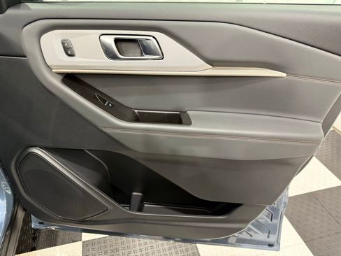 New 2026 Ford Explorer Active image 23
