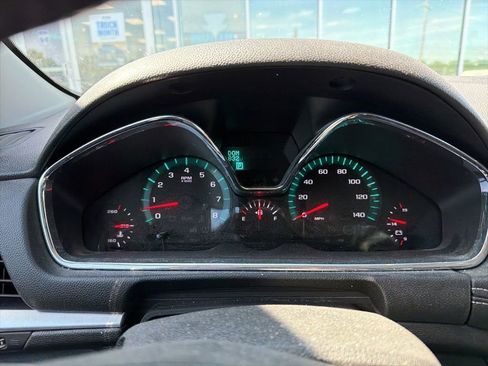 Used 2015 Chevrolet Traverse LT FWD image 7