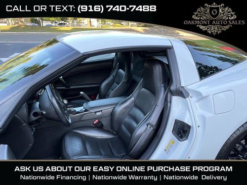 Used 2011 Chevrolet Corvette Coupe w/ 1LT RWD image 13