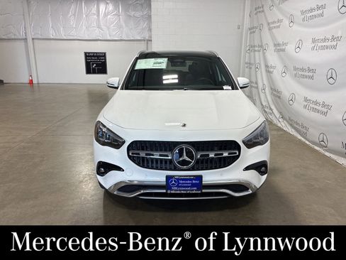 New 2026 Mercedes-Benz GLA 250 4MATIC image 2