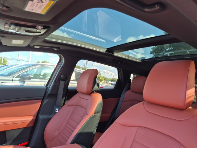 New 2026 Kia Sportage SX FWD image 22