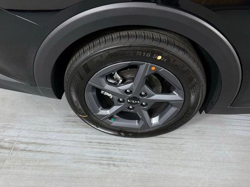 New 2026 Kia K4 FWD image 11