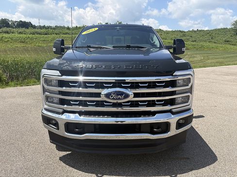 Used 2023 Ford F250 Lariat AWD/4WD image 8