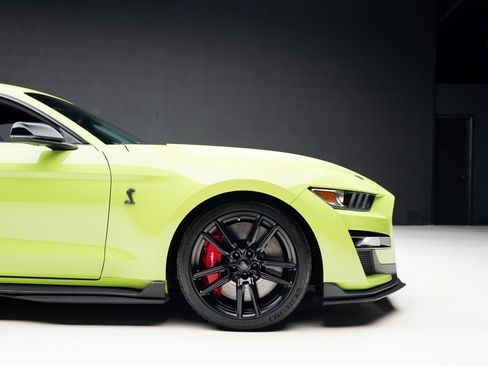 Used 2020 Ford Mustang Shelby GT500 w/ Technology Package image 41