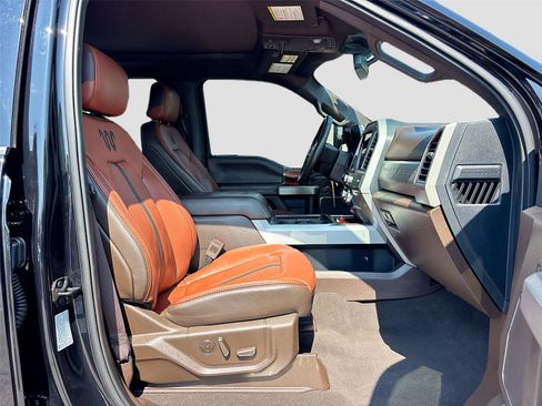 Used 2022 Ford F250 King Ranch w/ King Ranch Ultimate Package AWD/4WD image 34