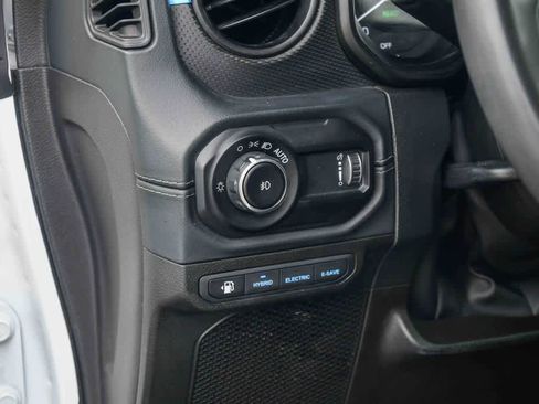 Used 2024 Jeep Wrangler Unlimited Rubicon 4xe AWD/4WD image 29
