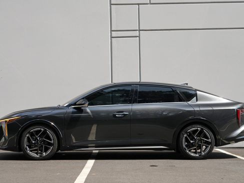 Used 2025 Kia K4 GT-Line w/ GT-Line Premium Package FWD image 8