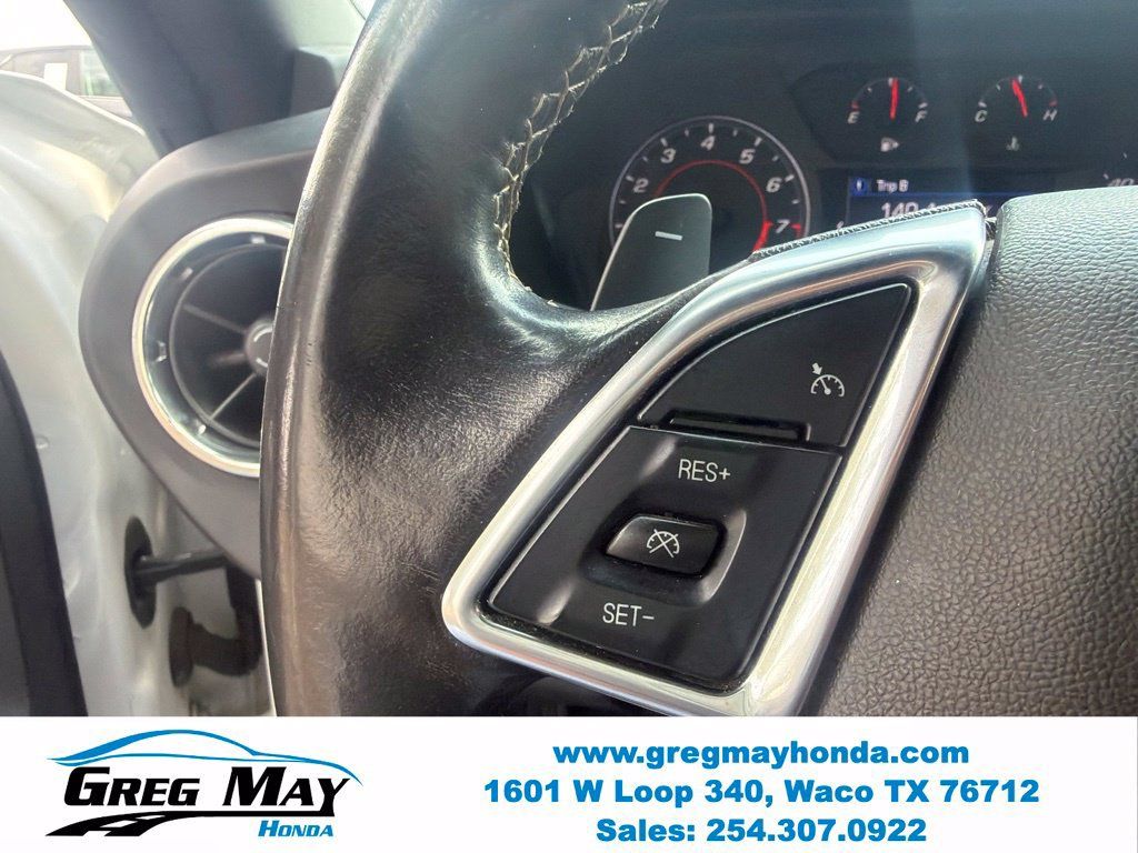 Used 2020 Chevrolet Camaro LT RWD image 19