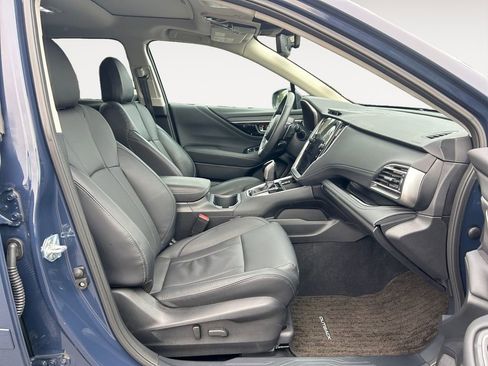 Used 2025 Subaru Outback Limited image 10
