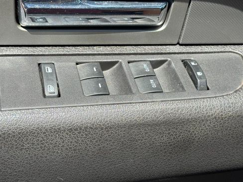 Used 2011 Ford F150 Lariat Limited RWD image 24