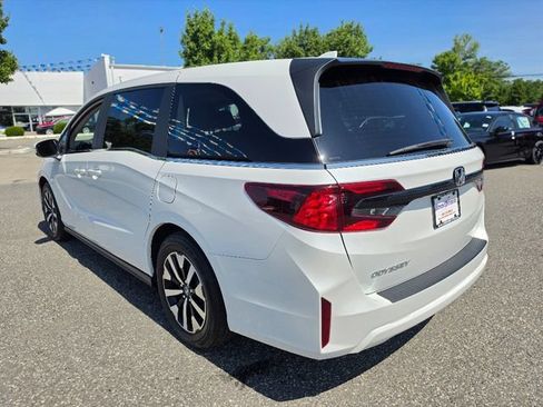 Used 2025 Honda Odyssey EX-L image 3