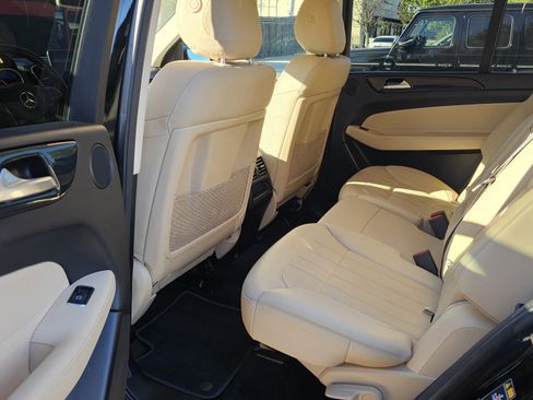 Used 2019 Mercedes-Benz GLS 450 4MATIC w/ Premium 1 Package image 21