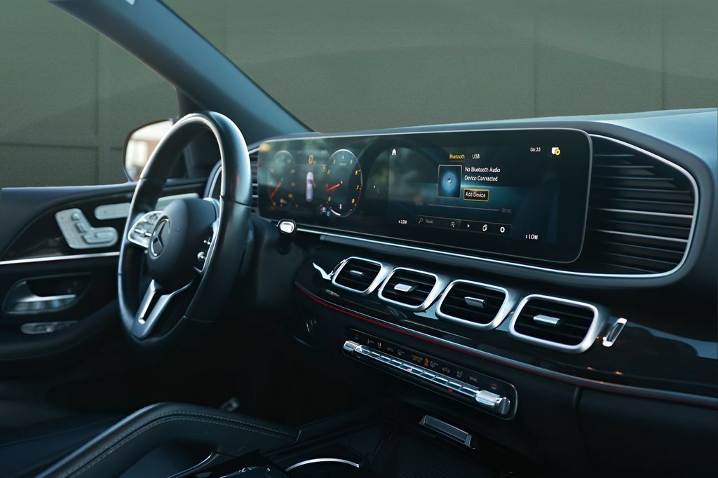 Used 2020 Mercedes-Benz GLE 350 4MATIC w/ 3rd Row Seat Package image 24
