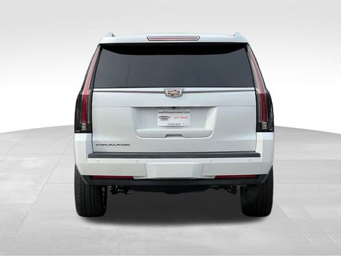 Used 2017 Cadillac Escalade image 4
