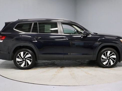 Used 2025 Volkswagen Atlas SE FWD image 5
