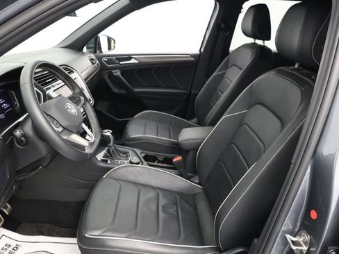 Used 2023 Volkswagen Tiguan SEL R-Line image 17
