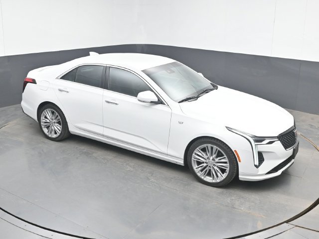 Used 2021 Cadillac CT4 Premium Luxury RWD image 1