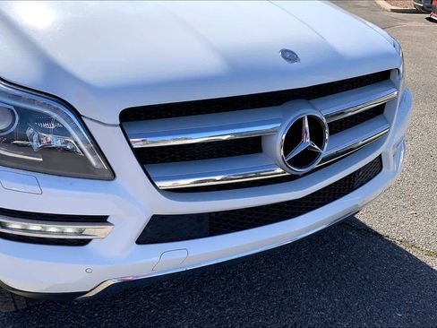 Used 2014 Mercedes-Benz GL 450 4MATIC image 28