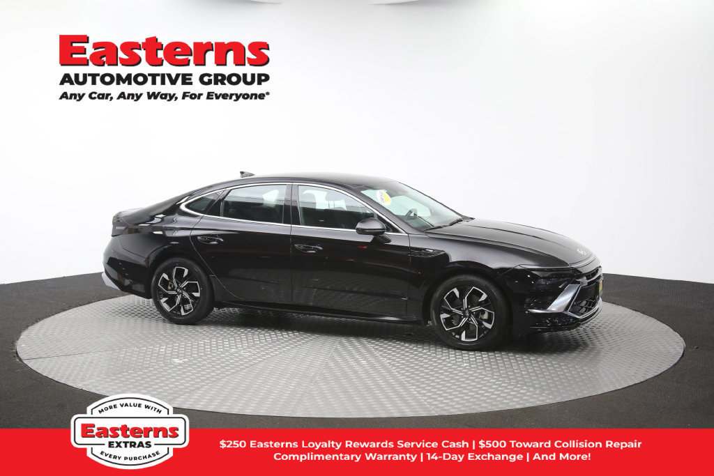 Used 2025 Hyundai Sonata SEL FWD image 50