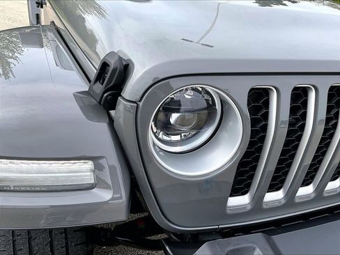 Used 2023 Jeep Wrangler Unlimited Sahara w/ Cold Weather Group AWD/4WD image 27