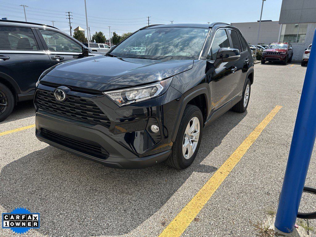 Used 2020 Toyota RAV4 XLE w/ Convenience Package AWD/4WD image 1