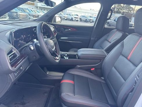 New 2026 Chevrolet Traverse RS w/ LPO, Floor Liner Package image 7