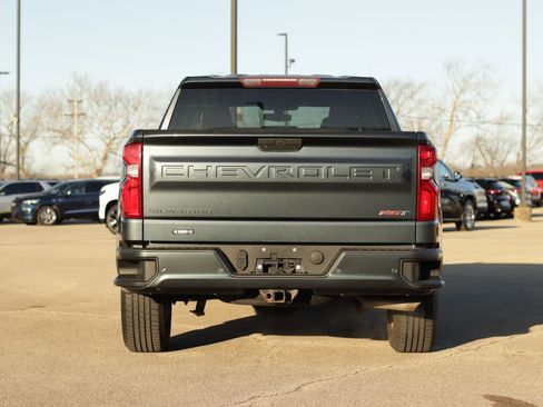 Used 2019 Chevrolet Silverado 1500 RST w/ Convenience Package image 6
