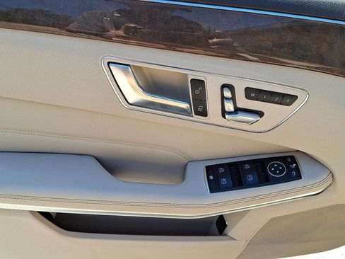 Used 2015 Mercedes-Benz E 350 4MATIC Sedan image 16