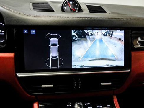 Used 2019 Porsche Cayenne AWD/4WD image 27