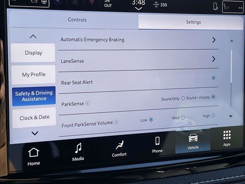 New 2026 Chrysler Pacifica Select w/ S Appearance Package image 3